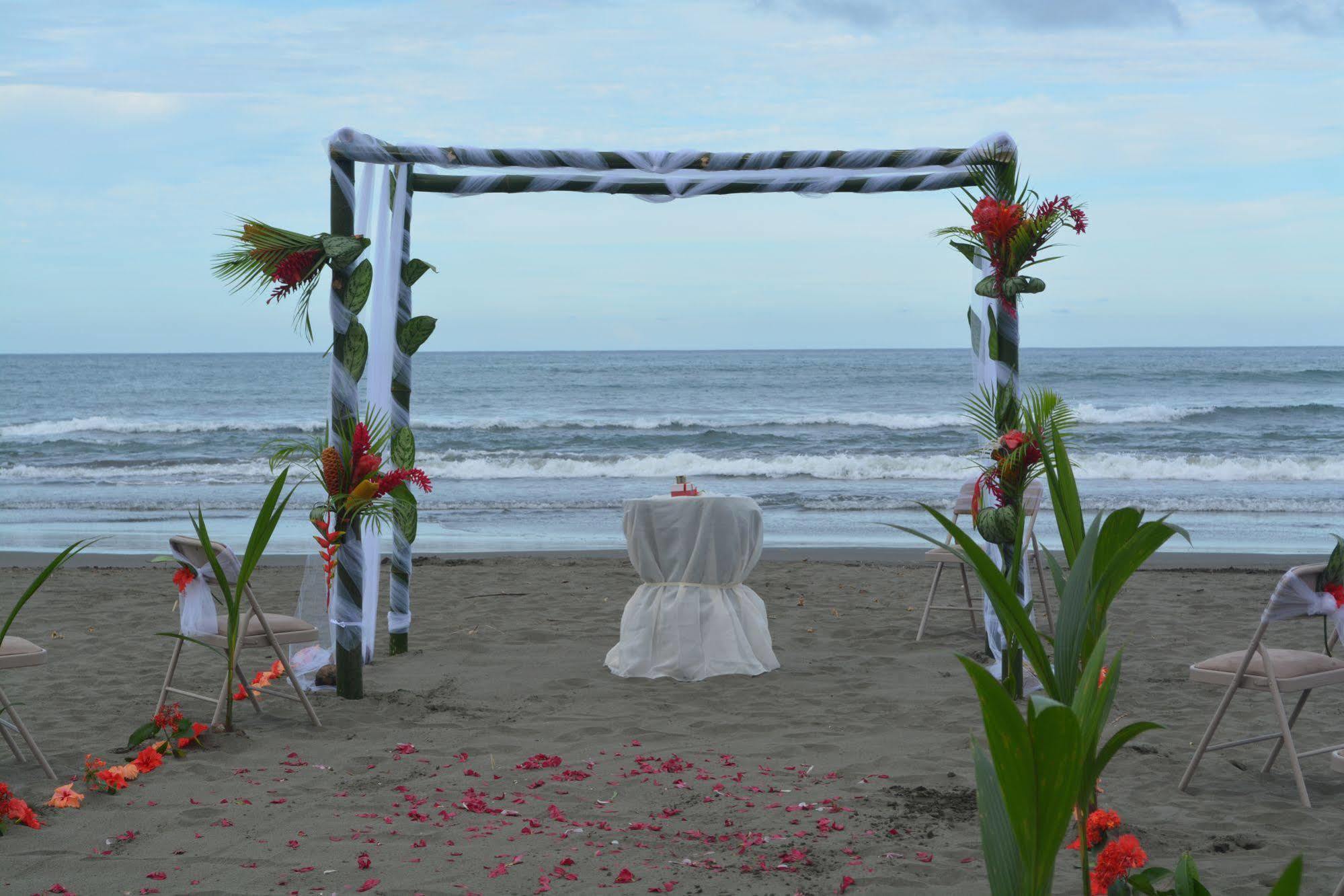 Hotel La Diosa Cahuita Eksteriør bilde