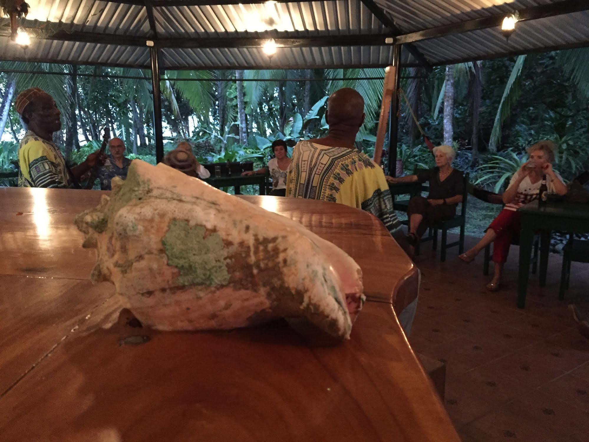 Hotel La Diosa Cahuita Eksteriør bilde